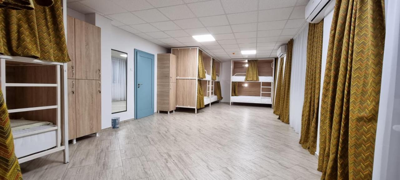 Hostel Citadella Deva Luaran gambar