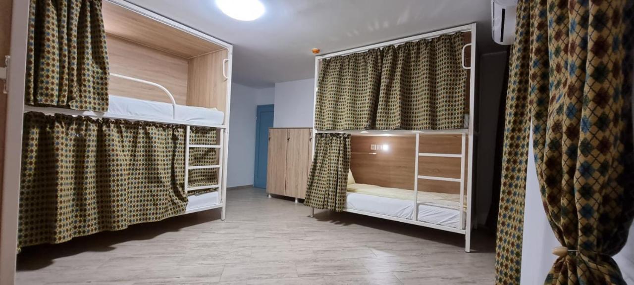 Hostel Citadella Deva Luaran gambar